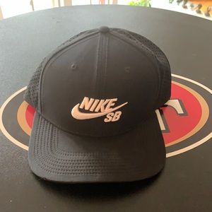 Nike snap back